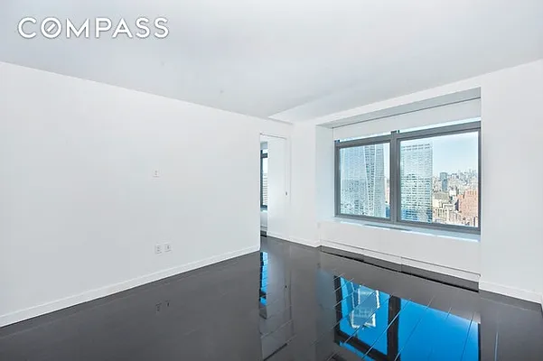 Rented by Compass | media 12