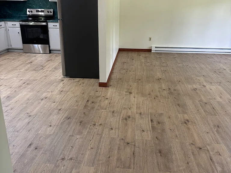 221 Zenith Rd — Photo 9