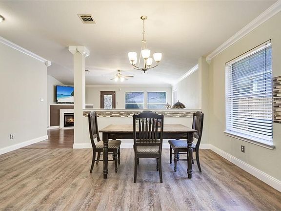 5th image of 2410 Hallie Ln