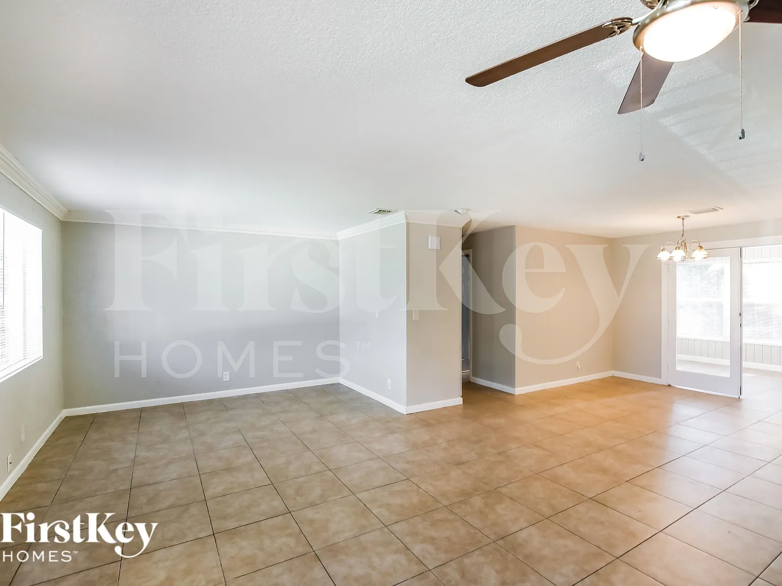 4 bed, 2.0 bath, 1593 sqft, $3,695 — Photo 4
