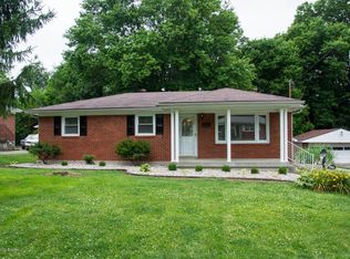 8110 Pinecastle Dr, Louisville, KY 40219