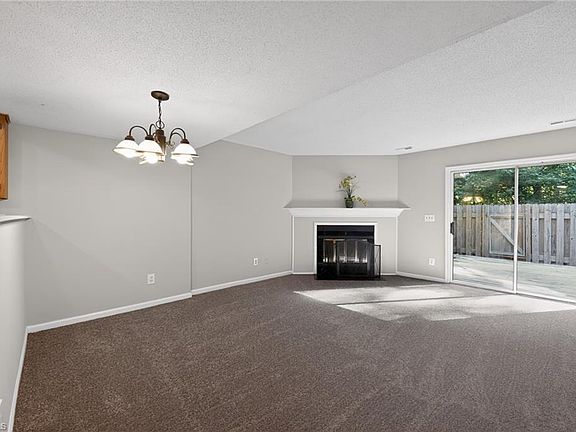 3rd image of 2733 Cottage Pl