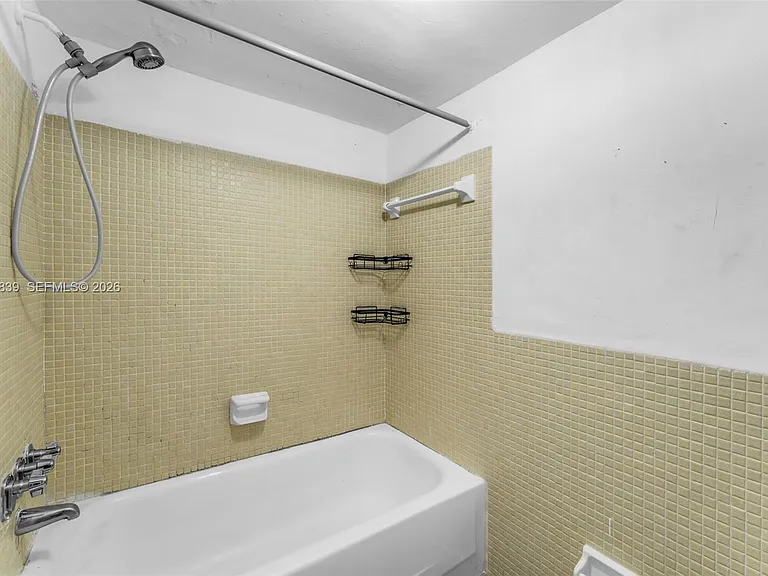 7560 SW 82nd St #G112 — Photo 13