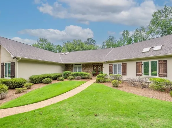 4 Stonewood Ct, Columbus, GA 31904