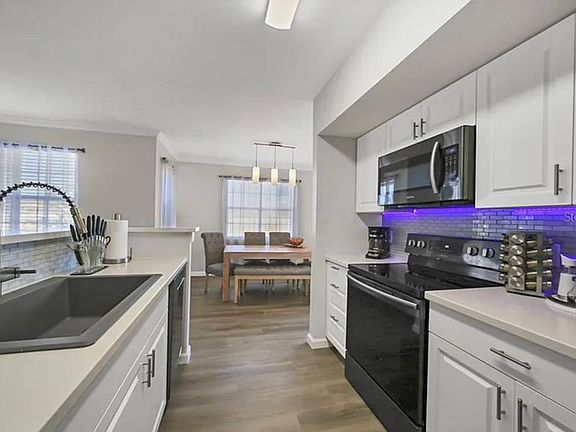 5th image of 1195 Villagio Cir #112