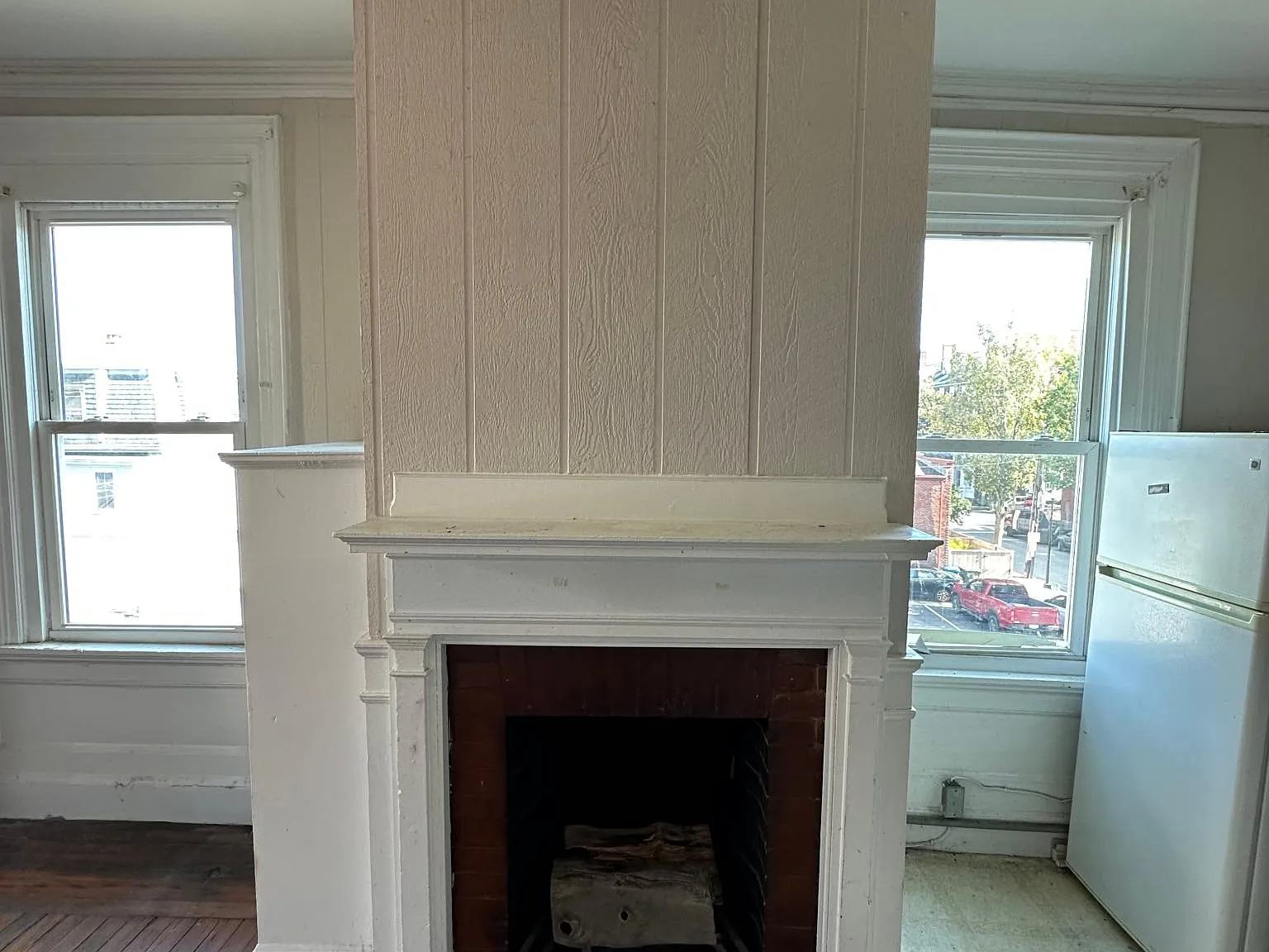 Studio, 400 sqft, $1,210 — Photo 3