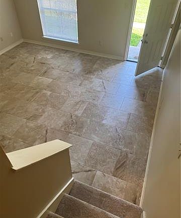3rd image of 126 Lakewood Dr APT 52
