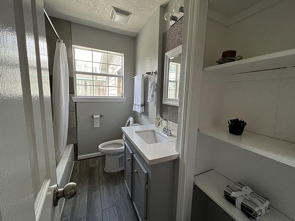 2nd image of 6347 Limestone St #1