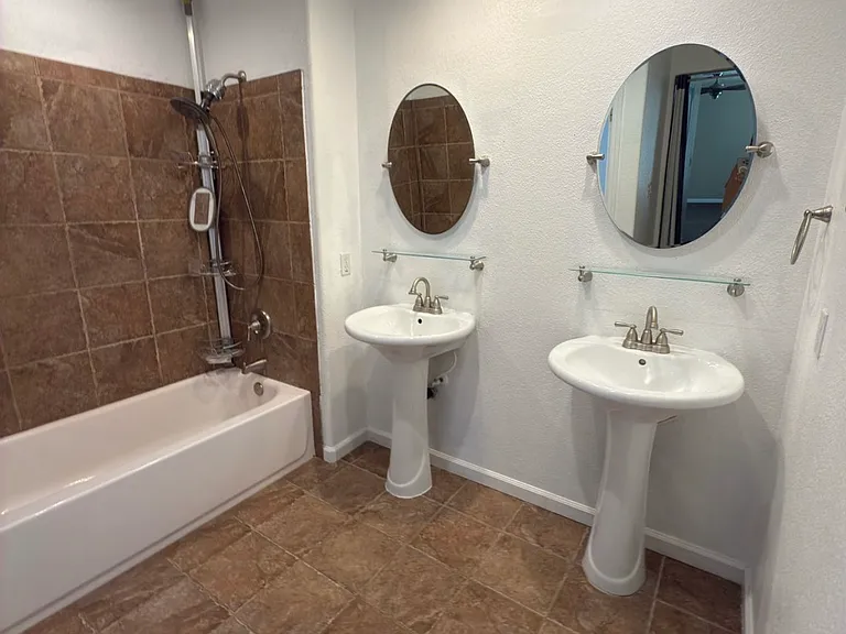 106 Fairview Ave — Photo 6