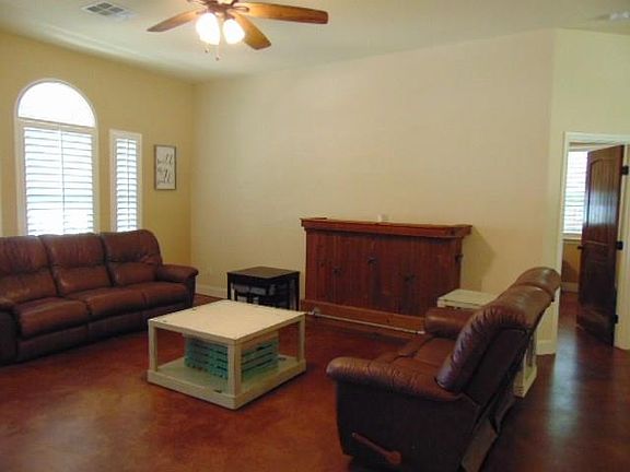 5th image of 326 Lamaloa Ln