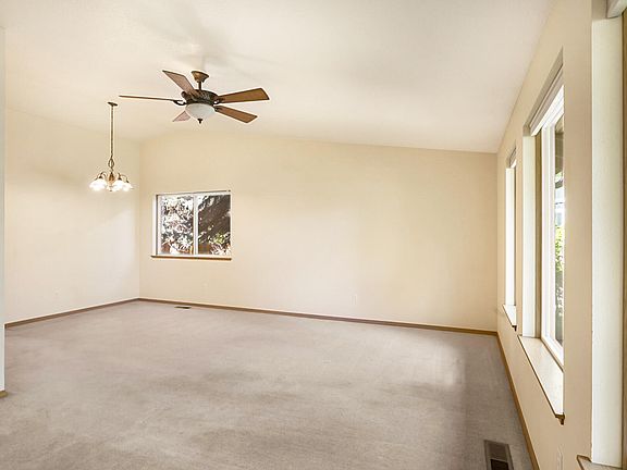 5th image of 20232 Morgan Loop