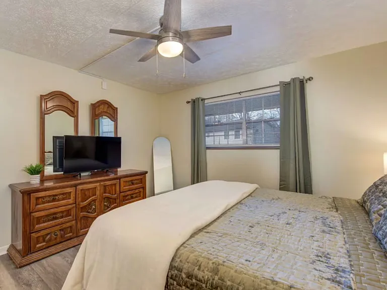 260 Roaring Fork Rd #208B — Photo 18