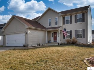 16127 R St, Omaha, NE 68135