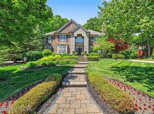 8273 Trafford Ct, Canton, MI 48187