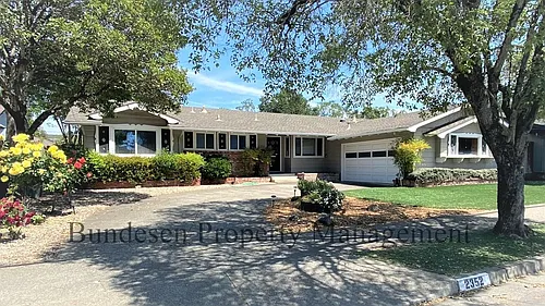 2352 Yulupa Ave Photo 1