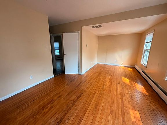 5th image of 249 Munson St #A2