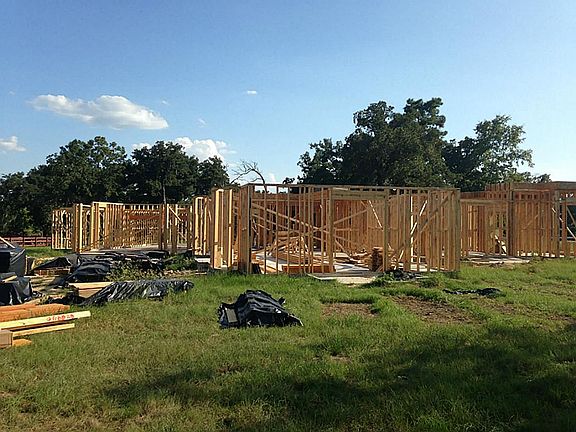 Front Elevation - 34035 Bar R Blvd.