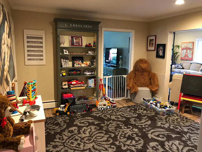 7847 Midday Ln — Photo 35