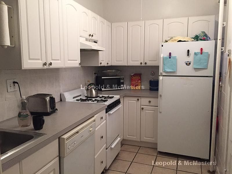 1st image of 322 Saint Paul St #10