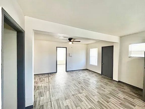 3rd image of 601 Avondale Ave #4