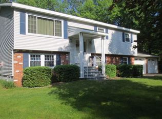 7 Pico Rd, Clifton Park, NY 12065