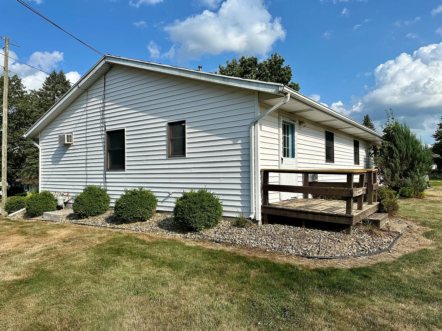 2 bed, 950 sqft, $900 — Photo 2