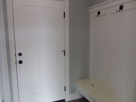 5th image of 3992 Ingewood