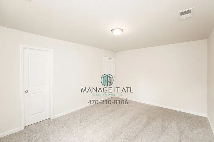 750 Shallowford Rd — Photo 44