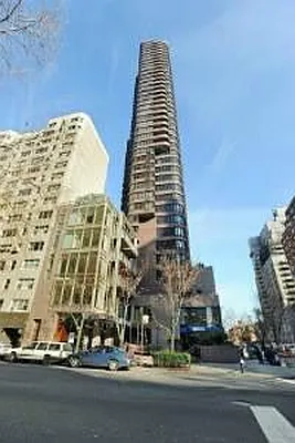 Rented by Bond New York | media 25