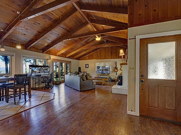 4th image of 280 Alpine Dr