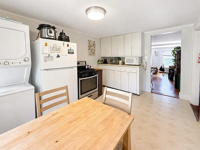 27 Cogswell Ave #2 — Photo 3