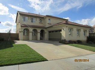 2205 Red Admiral Ln, Hemet, CA 92545