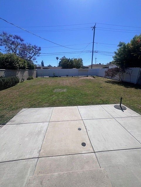 2nd image of 239 Magnolia St