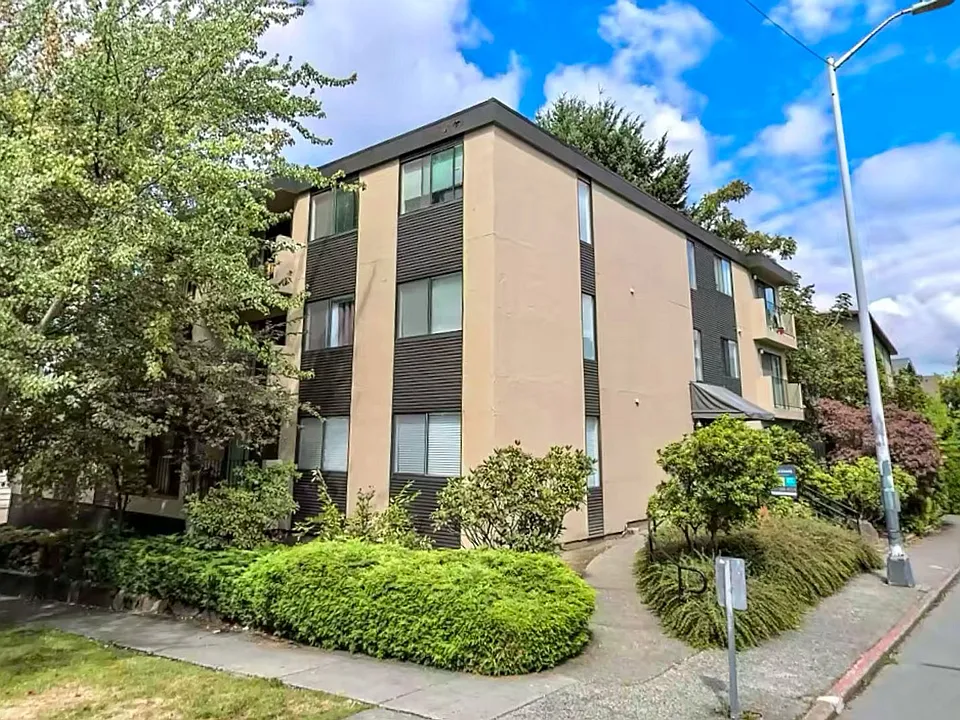 Twin Cedars Apartments