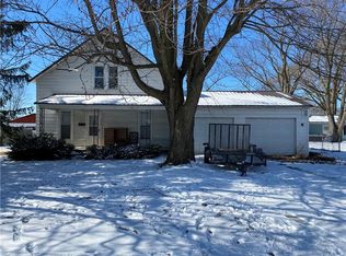 316 S Walnut St, Arcola, IL 61910