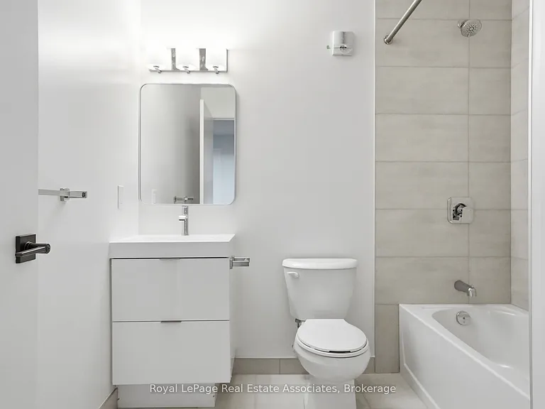 33 Erie Ave #1704 — Photo 24