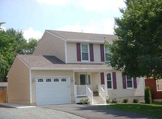 210 Prince St NE, Leesburg, VA 20176