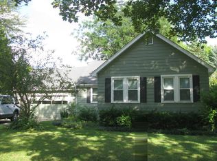 1135 Cermak St, Algonquin, IL 60102