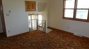 4th image of 69 E Arndt St