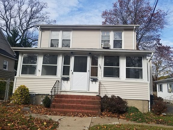 3rd image of 102 Lake St