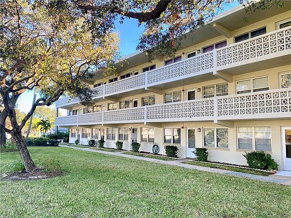 2nd image of 8101 11th St N APT 322