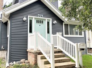 719 N Magnolia Ave, Lansing, MI 48912