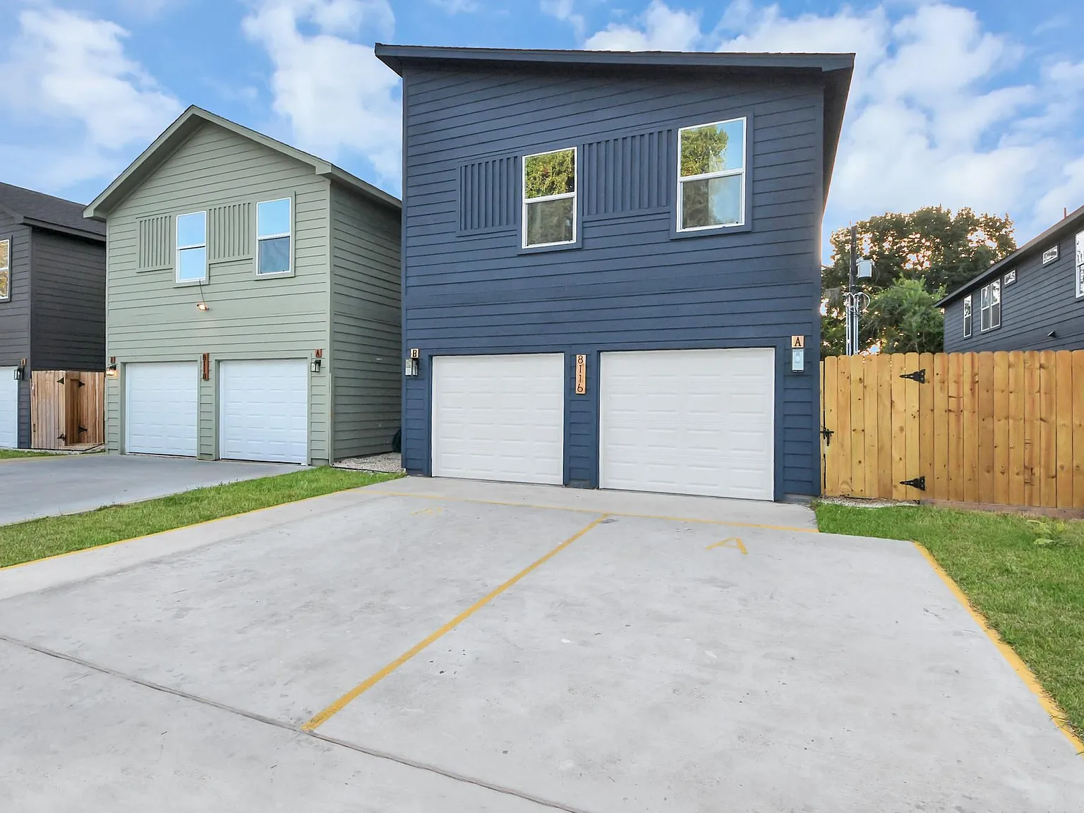8116 De Priest St — Photo 4
