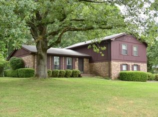 905 Ridgedale Dr, Lawrenceville, GA 30043
