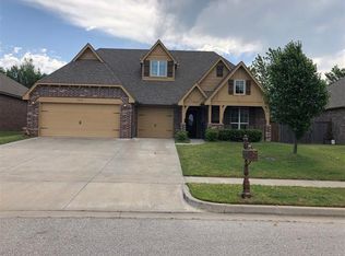 10549 N 121st Ave E, Owasso, OK 74055