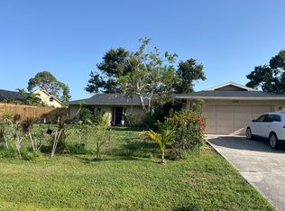3348 Plantation Dr, Sarasota, FL 34231