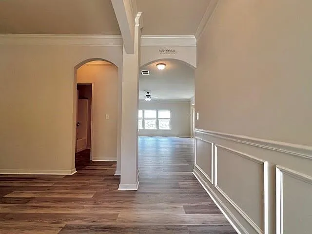 314 Reynoldston Way — Photo 2