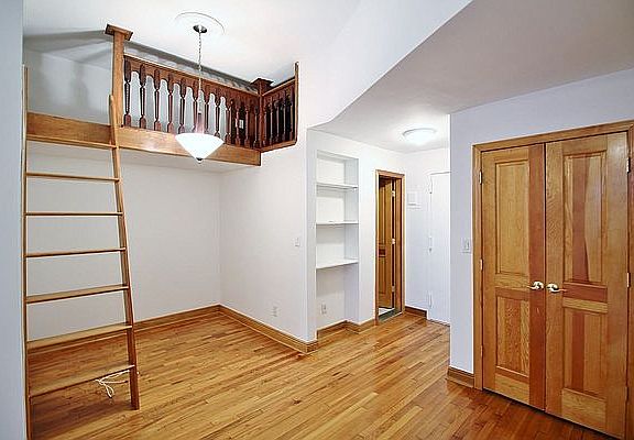 3rd image of 320 W 108th St APT 3a
