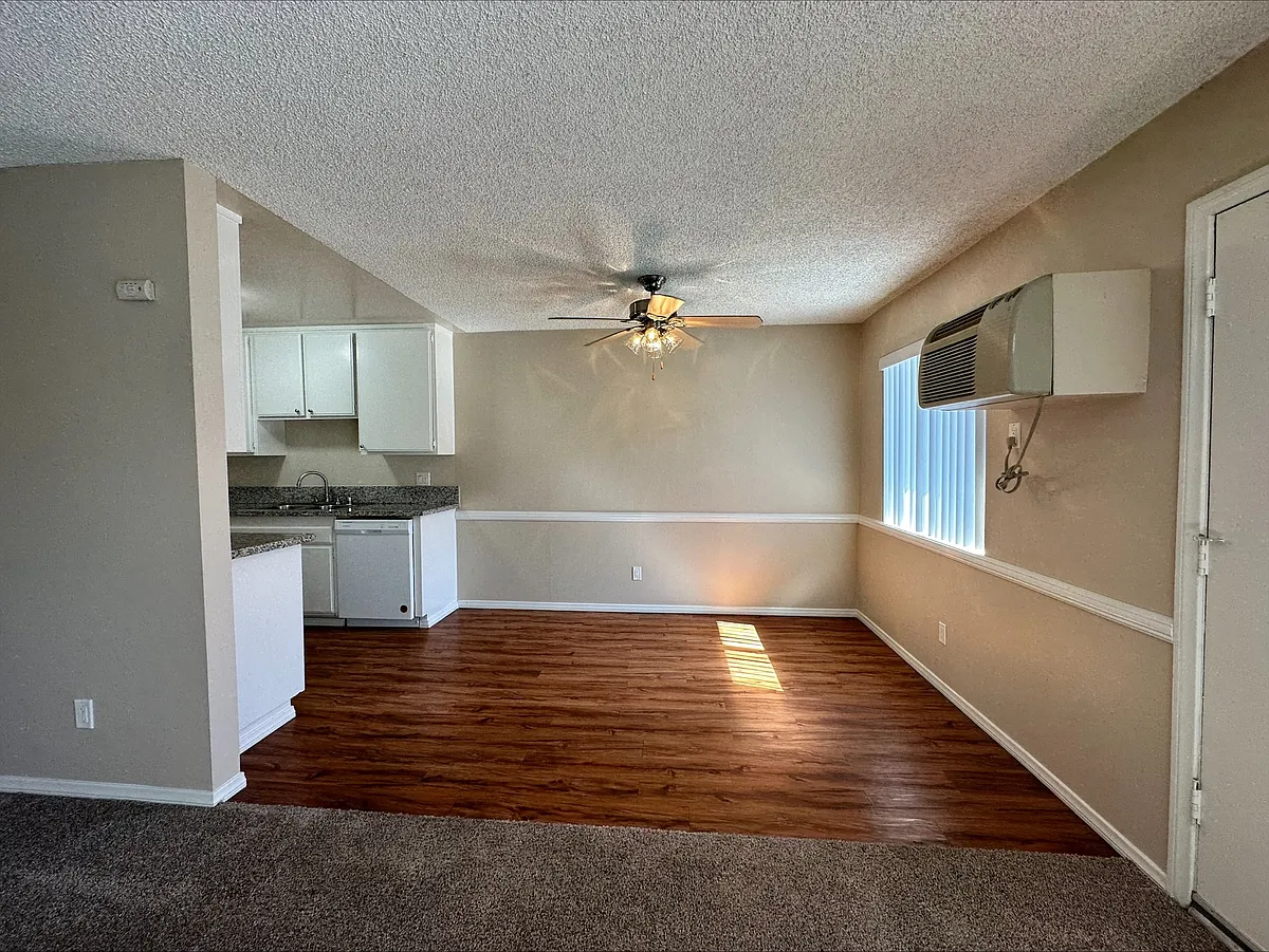 Floor plan 1 Bedroom - Outside Vanity (B)