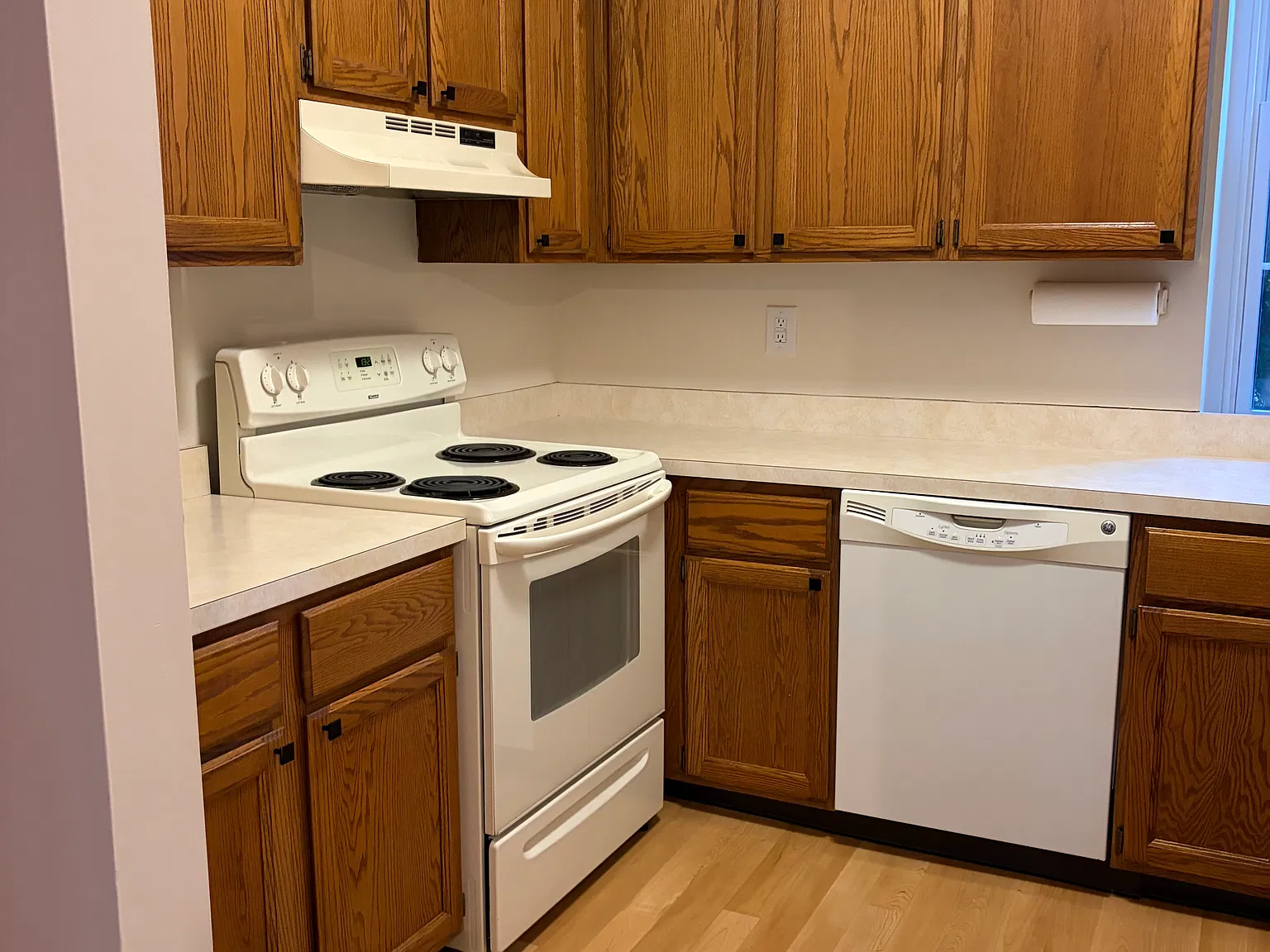 320 N Main St — Photo 2